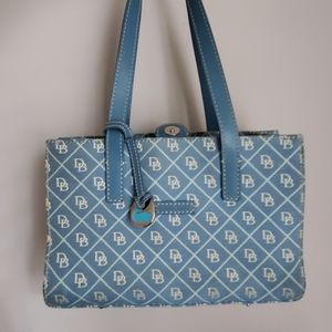 Vintage Dooney and Bourke bag